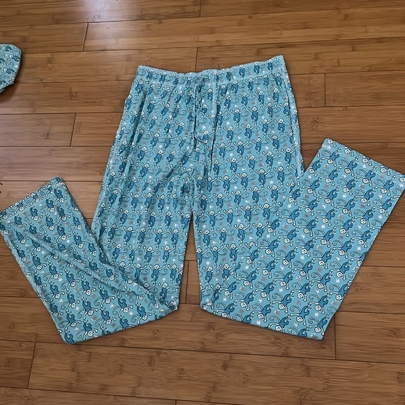 Sold Mercari NWOT Roller Rabbit 
Star Monkey Pajamas set Hanukkah Holiday - Picture 6 of 8